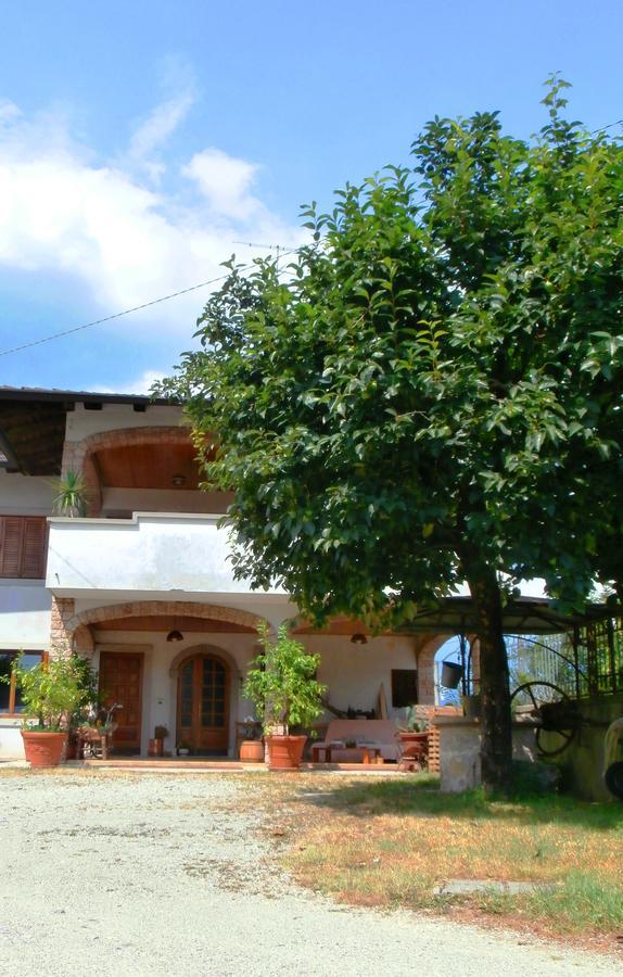 B&B Nella Terra Di Mezzo Caporiacco Exterior photo